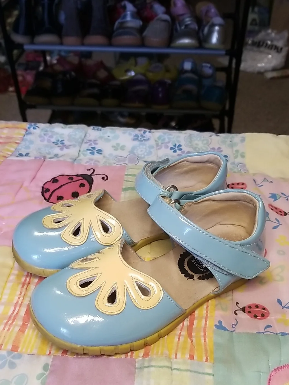Livie & Luca Blue & Cream Patent Leather Mary Jane Size 12 Petals HTF Wavy Soles